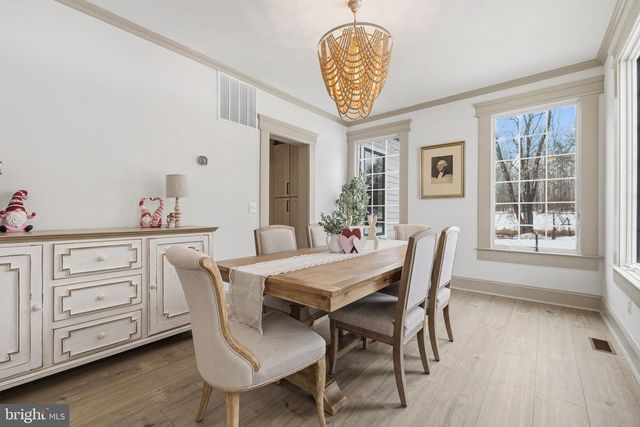 86 HINSONS FORD RD, Amissville, VA 20106