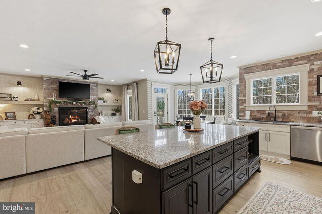 86 HINSONS FORD RD, Amissville, VA 20106