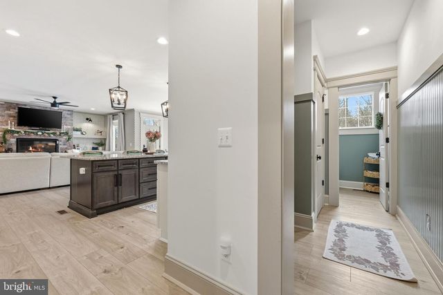 86 HINSONS FORD RD, Amissville, VA 20106