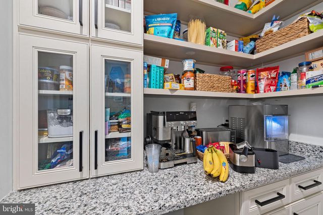 86 HINSONS FORD RD, Amissville, VA 20106