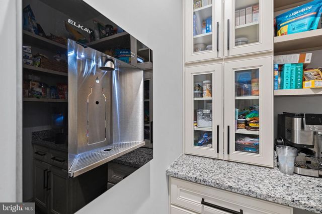 86 HINSONS FORD RD, Amissville, VA 20106