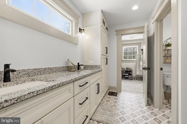 86 HINSONS FORD RD, Amissville, VA 20106