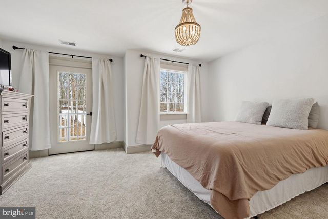 86 HINSONS FORD RD, Amissville, VA 20106