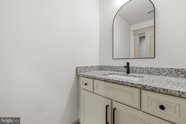 86 HINSONS FORD RD, Amissville, VA 20106