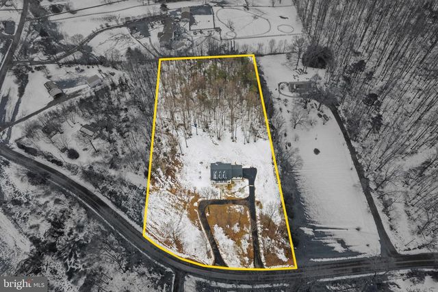 86 HINSONS FORD RD, Amissville, VA 20106