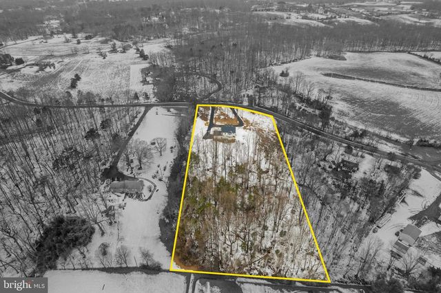 86 HINSONS FORD RD, Amissville, VA 20106