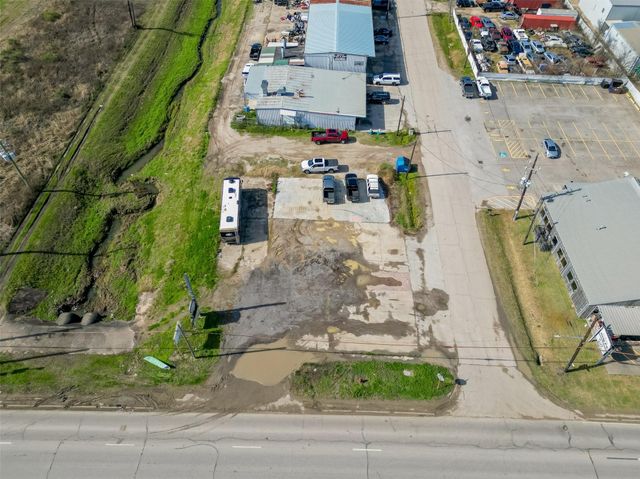 14915 Fm 2100 Road, Crosby, TX 77532