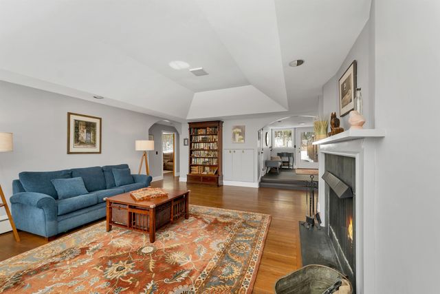 300 Maple Ridge Road, Sandwich, NH 03227