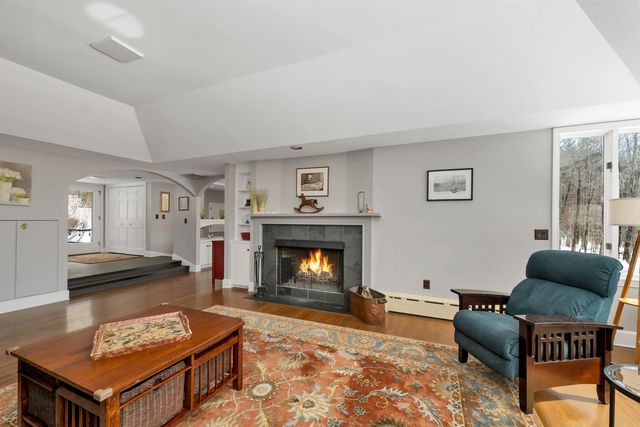 300 Maple Ridge Road, Sandwich, NH 03227