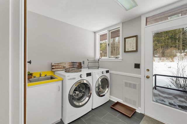 300 Maple Ridge Road, Sandwich, NH 03227