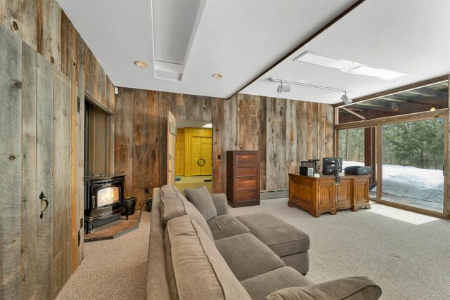 300 Maple Ridge Road, Sandwich, NH 03227