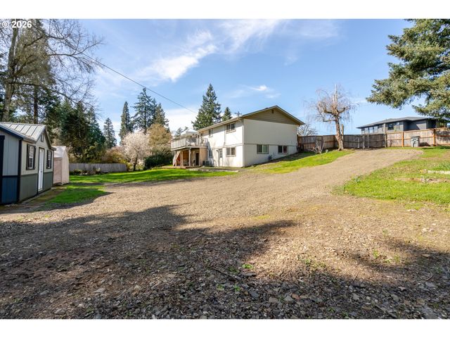 656 Nw THORNTON LAKE Dr, Albany, OR 97321