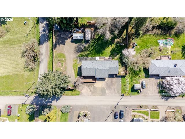 656 Nw THORNTON LAKE Dr, Albany, OR 97321