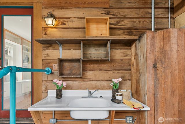 15930 Broadway Avenue NE, Duvall, WA 98019