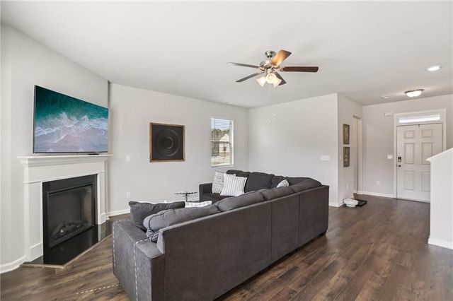 613 Sturbridge Court, Mcdonough, GA 30253