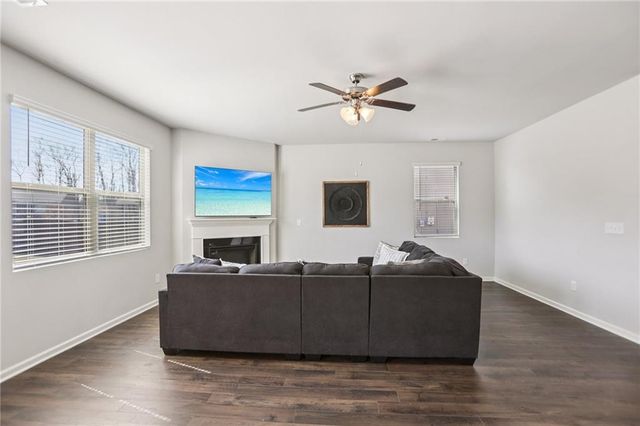 613 Sturbridge Court, Mcdonough, GA 30253