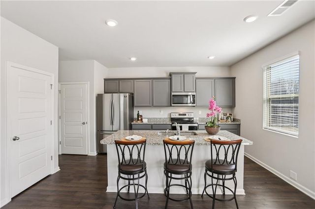 613 Sturbridge Court, Mcdonough, GA 30253