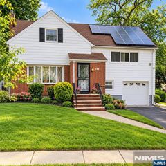 193 Intervale Road, Teaneck, NJ 07666