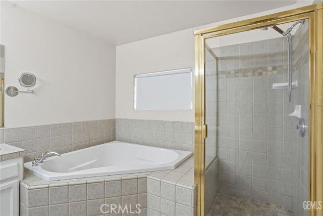 11130 New Forest, Bakersfield, CA 93312