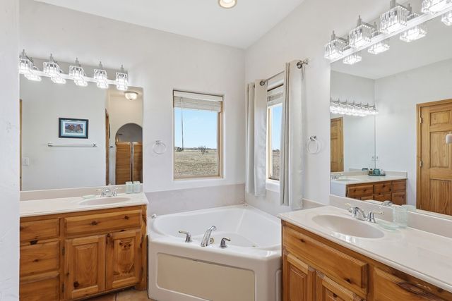 208 Sgt. Mulhern Loop, Fort Davis, TX 79734