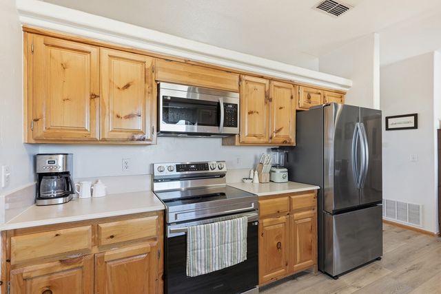 208 Sgt. Mulhern Loop, Fort Davis, TX 79734