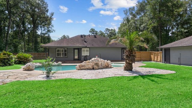 23963 Majestic Forest Forest, New Caney, TX 77357