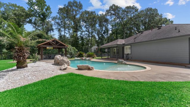 23963 Majestic Forest Forest, New Caney, TX 77357