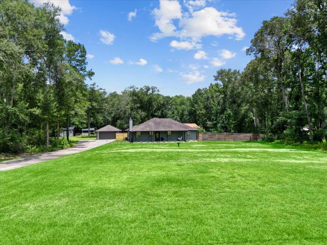 23963 Majestic Forest Forest, New Caney, TX 77357