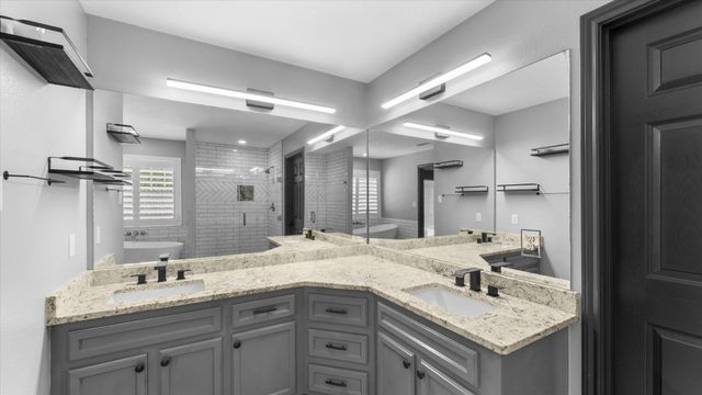 23963 Majestic Forest Forest, New Caney, TX 77357