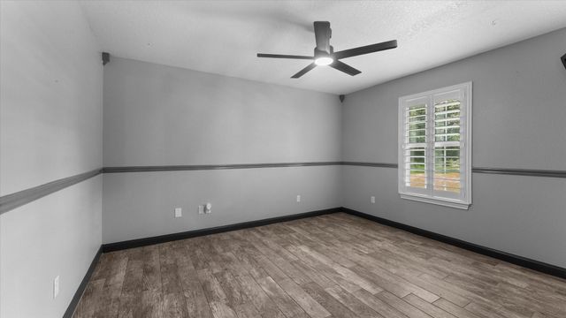 23963 Majestic Forest Forest, New Caney, TX 77357