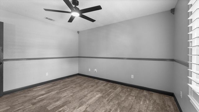 23963 Majestic Forest Forest, New Caney, TX 77357