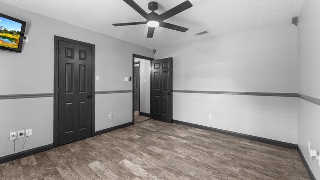 23963 Majestic Forest Forest, New Caney, TX 77357
