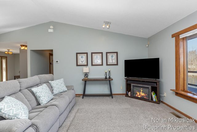 15342 W Almy, Howard City, MI 49329