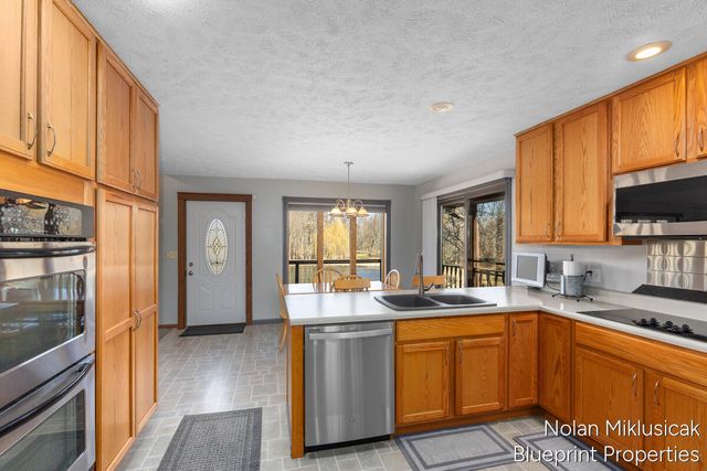 15342 W Almy, Howard City, MI 49329