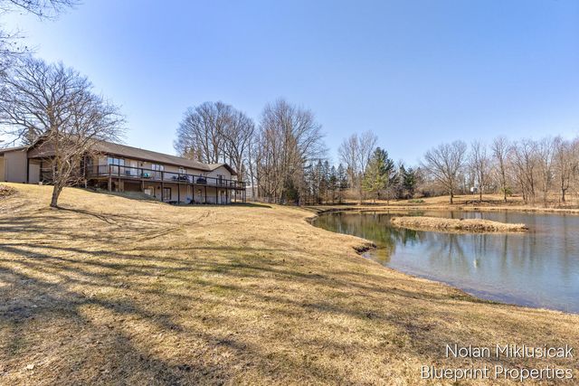 15342 W Almy, Howard City, MI 49329