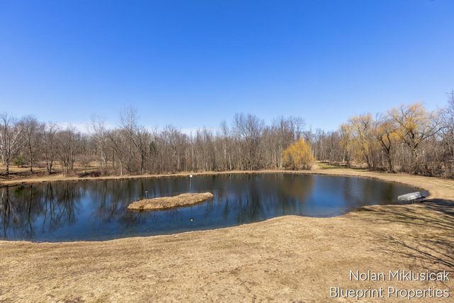 15342 W Almy, Howard City, MI 49329