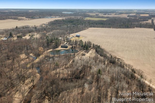 15342 W Almy, Howard City, MI 49329