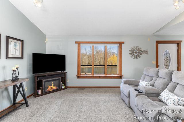 15342 W Almy, Howard City, MI 49329