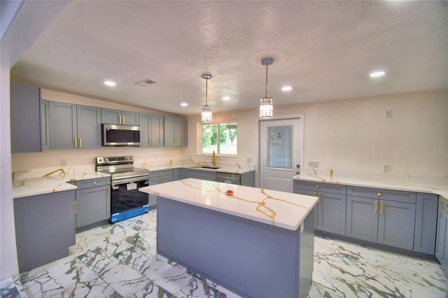 8704 TOM COSTINE ROAD, Lakeland, FL 33809
