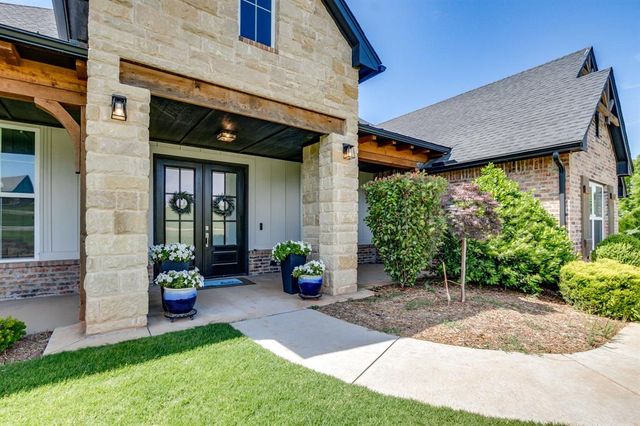 3725 River Valley Drive, Newcastle, OK 73065