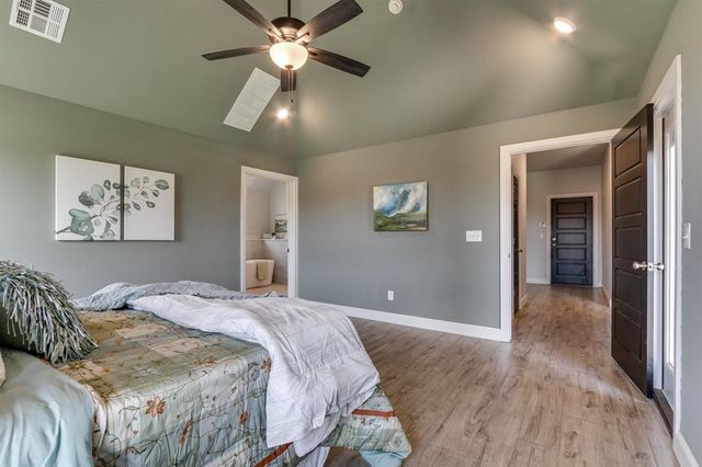 3725 River Valley Drive, Newcastle, OK 73065