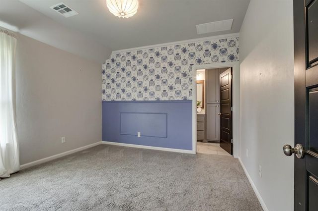 3725 River Valley Drive, Newcastle, OK 73065