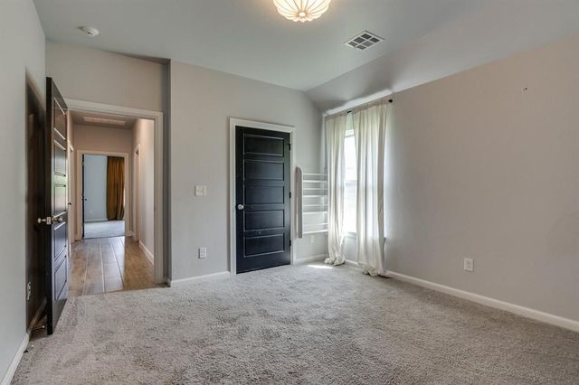 3725 River Valley Drive, Newcastle, OK 73065