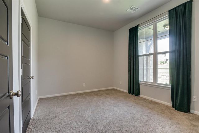 3725 River Valley Drive, Newcastle, OK 73065