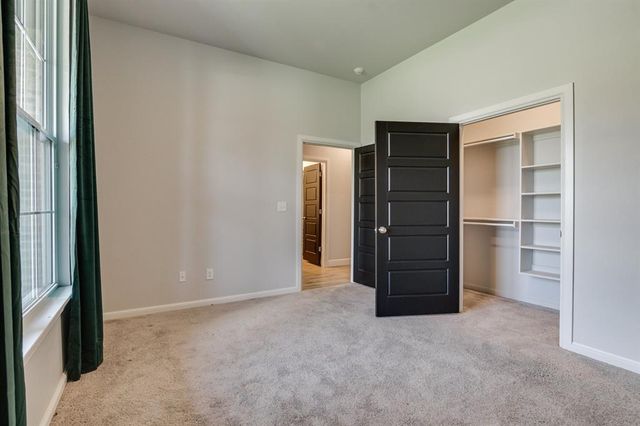 3725 River Valley Drive, Newcastle, OK 73065