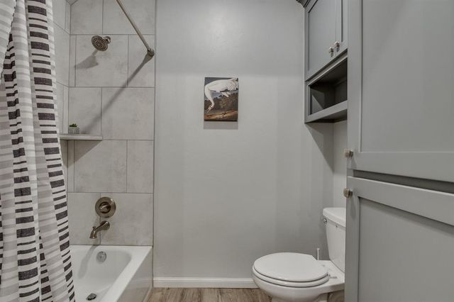 3725 River Valley Drive, Newcastle, OK 73065