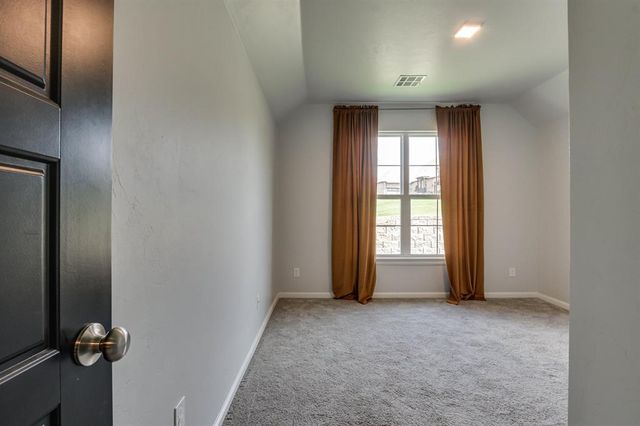 3725 River Valley Drive, Newcastle, OK 73065