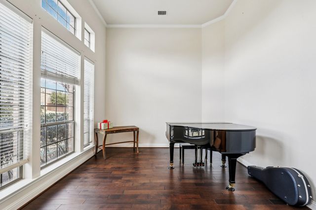 2347 Blackstone Drive, Frisco, TX 75033