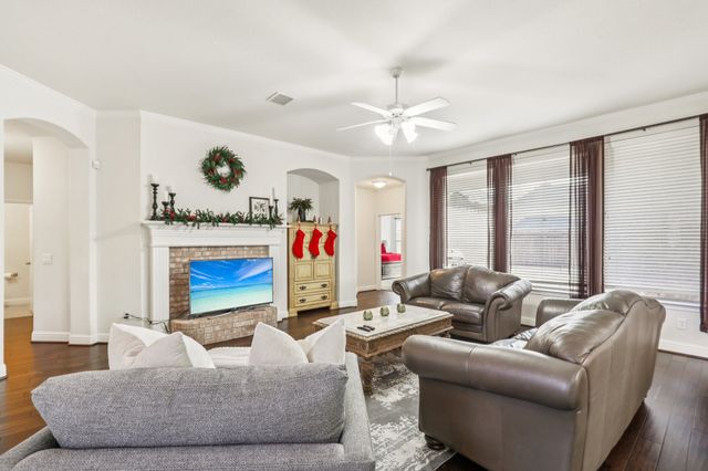 2347 Blackstone Drive, Frisco, TX 75033