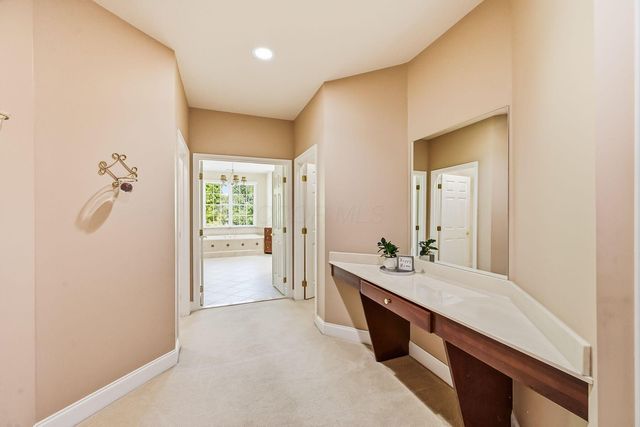 8226 Timber Mist Court, Dublin, OH 43017